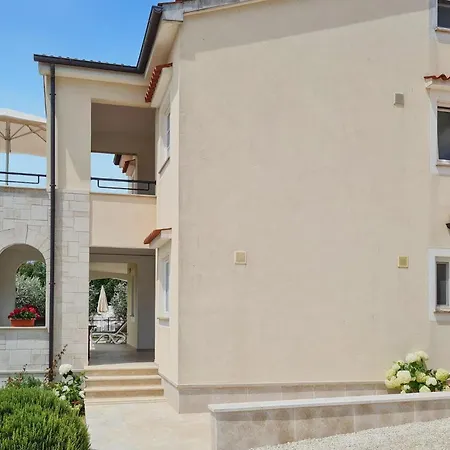 Mario 2 Porec