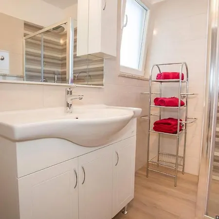 Ferienhaus Mario 2 Poreč